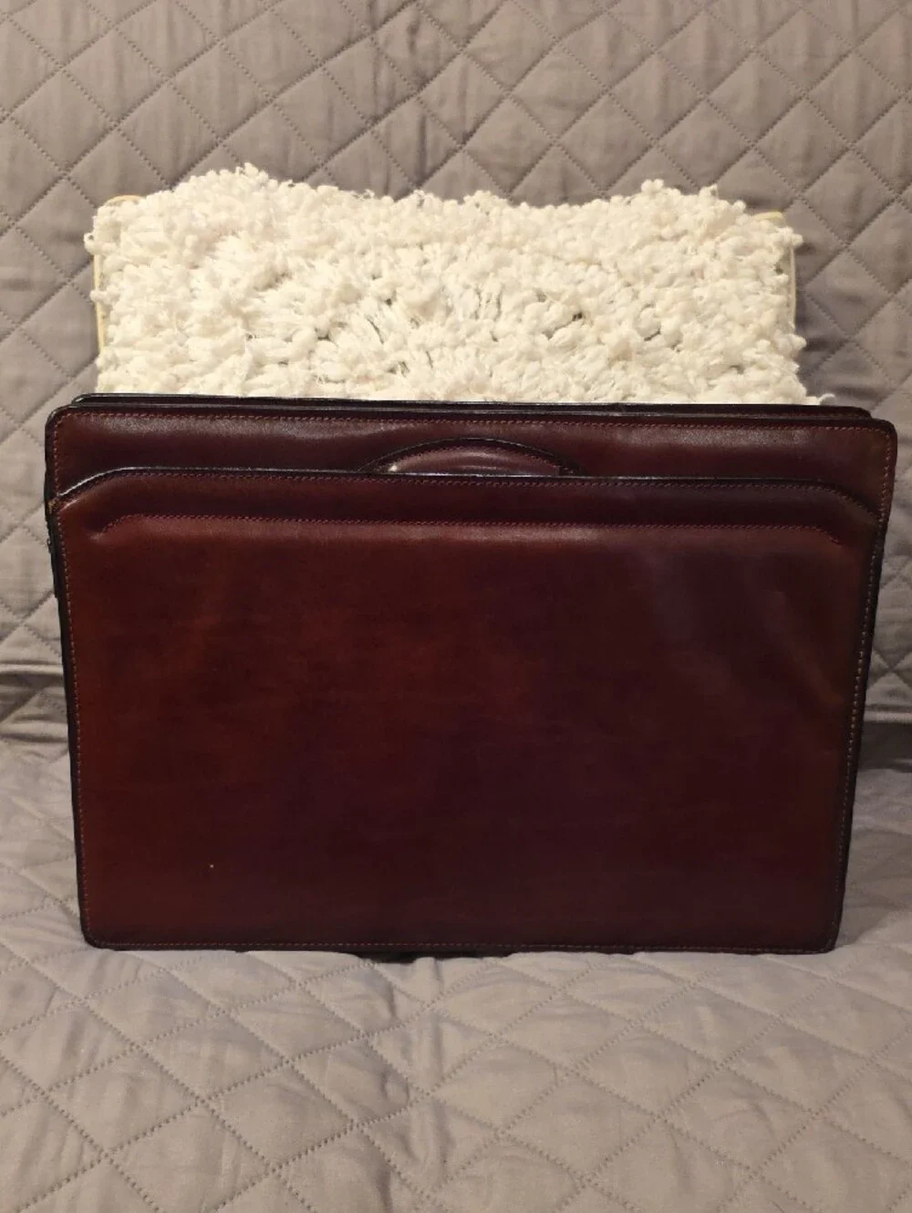 Vintage Classic Men's Leather Briefcase - Burgundy